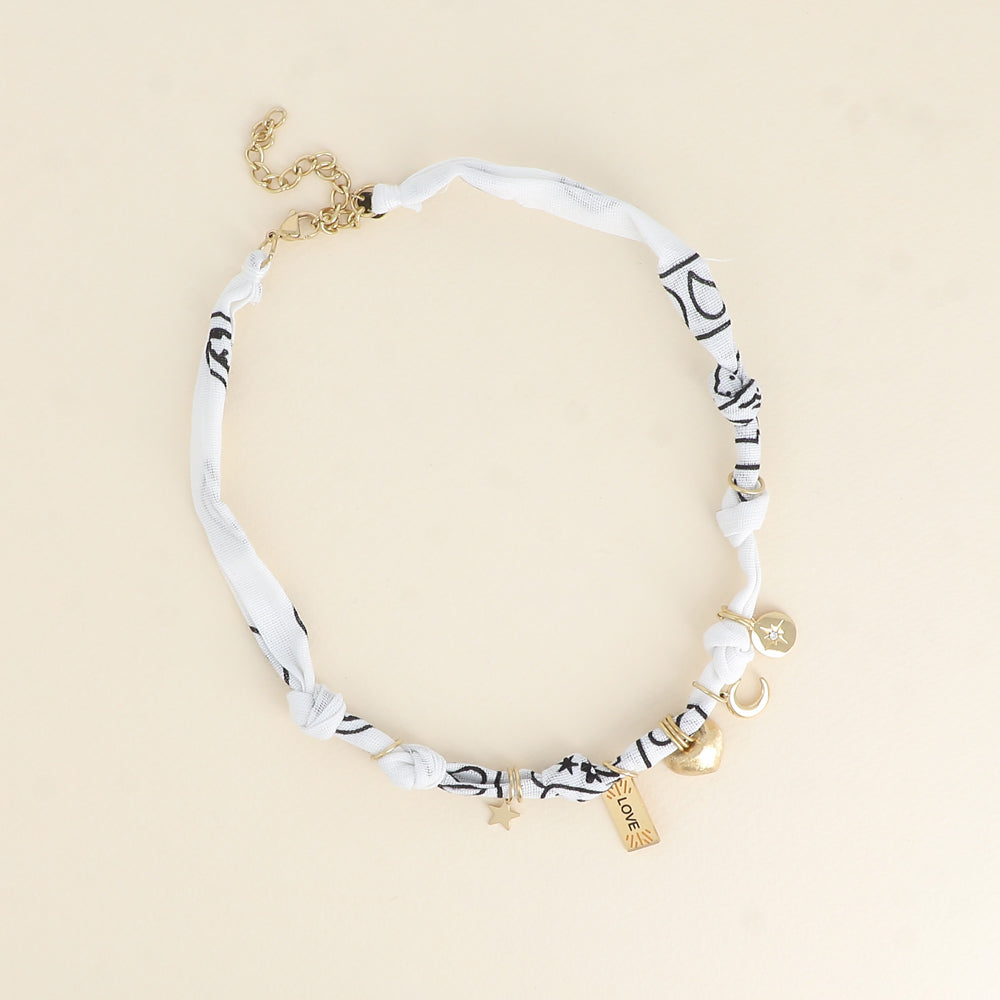 Ribbon Necklace