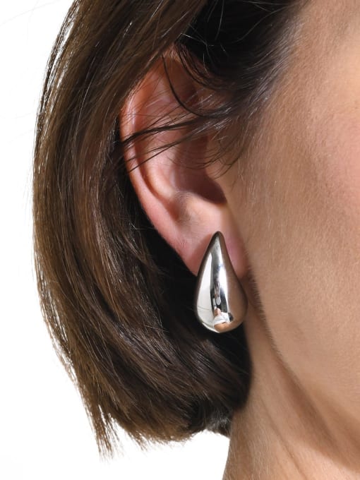 Medium Teardrop Earrings