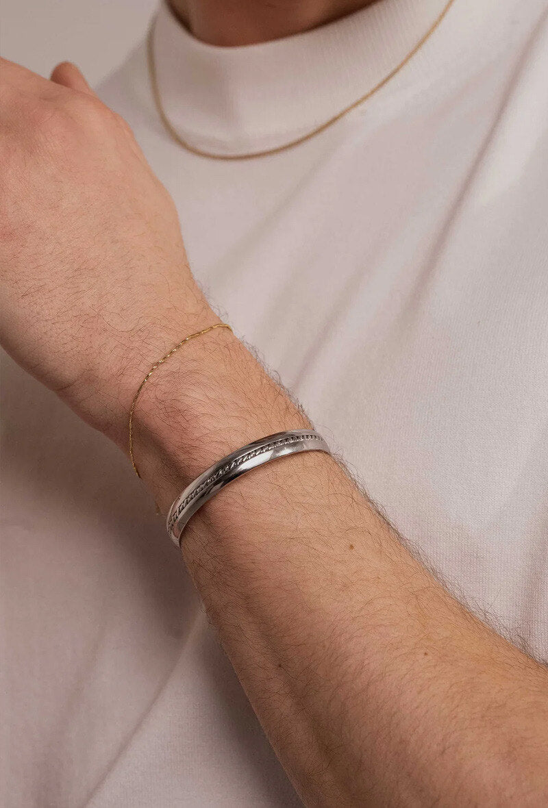 Mackenzie Unisex Bangle