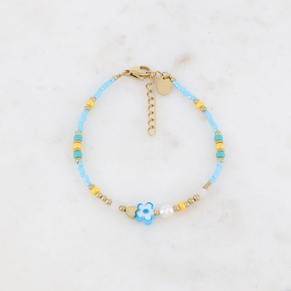 Flower bead bracelet