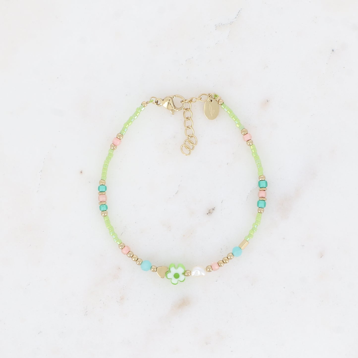 Flower bead bracelet