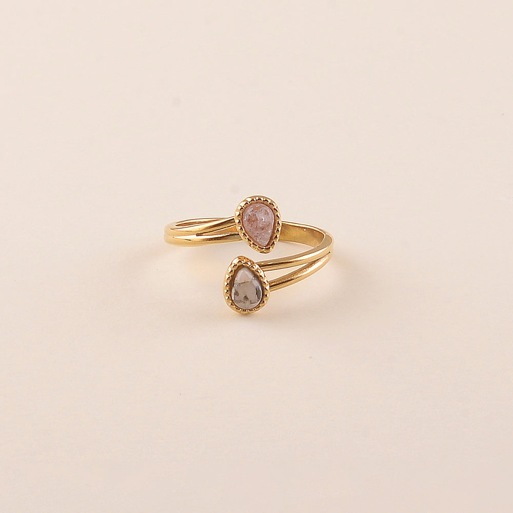 Teardrop stone ring