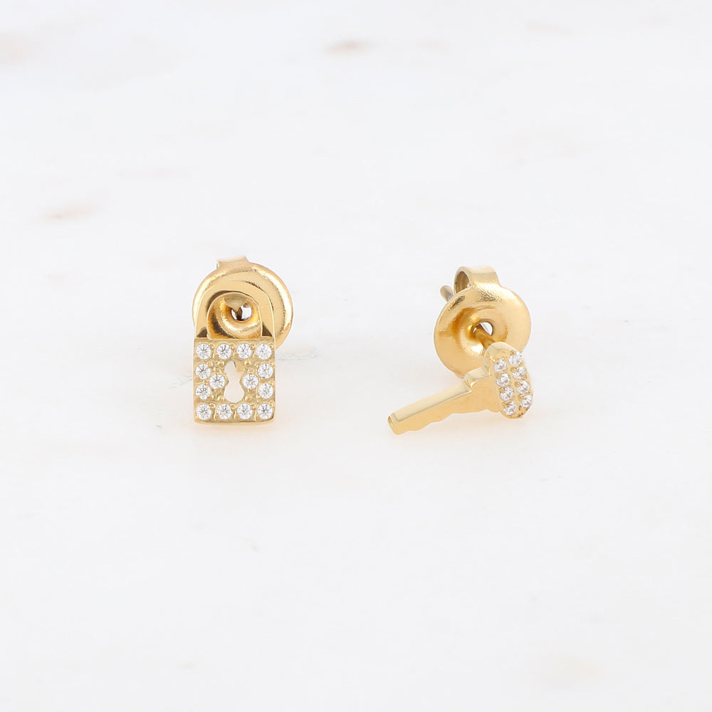 Stella stud earrings